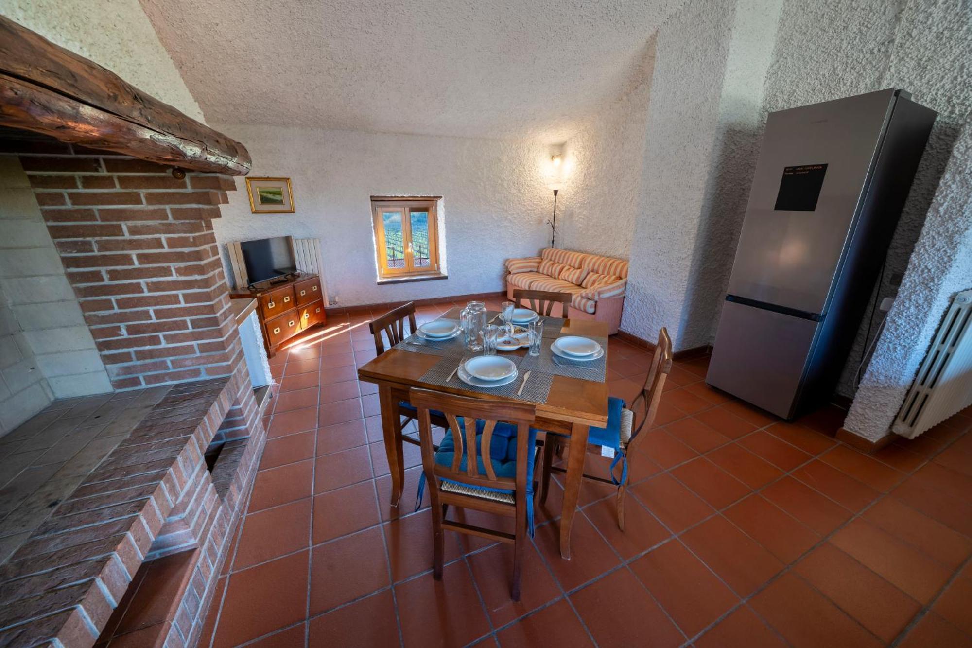 Casa Ghirlanda Con Piscina E Campo Da Tennis Лацизе Екстер'єр фото